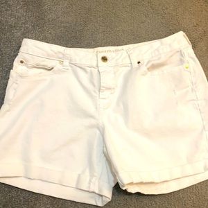 Jennifer Lopez, white shorts, size 10